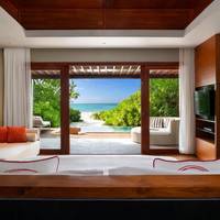 Family Beach Pool Villa
