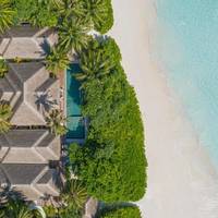 Three Bedroom Beach Pool Residence