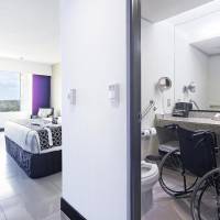 King Suite with Wheelchair Access - Non-Smoking
