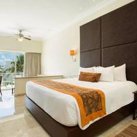 Preferred Club Junior Suite Ocean View King