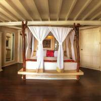 Deluxe Ocean Front - Ground Floor