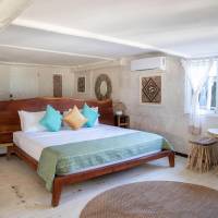 Master Suite Honeymoon with Ocean Front