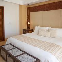 Three-Bedroom Apartment - Ocean Front