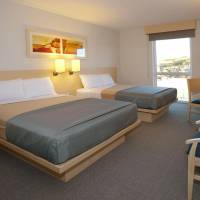 Standard Room with One Queen Bed