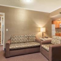 Double Suite with Two Double Beds - Non-Smoking