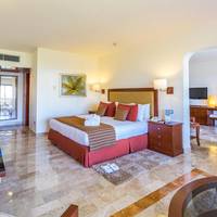 Junior Suite with Ocean View (3 Adults)