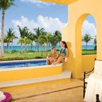 Romance Ocean Front One Bedroom Suite with Plunge Pool
