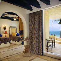 Ocean Front One Bedroom Suite with Plunge Pool Triple