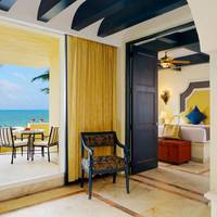 Butler Ocean Front Master Suite Two Bedrooms with Plunge Pool Cuadruple