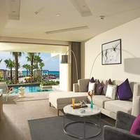 Xhale Club Master Suite Swimout Ocean Front King