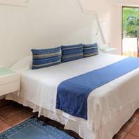 Superior Garden View - 1 King Bed