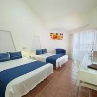 Room #2338122