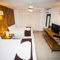 Room #4933709