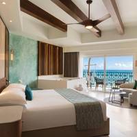 Junior Suite Oceanfront - 1 King Bed
