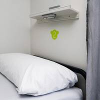 Bed in 4-Bed Female Dormitory Room with Private Bathroom