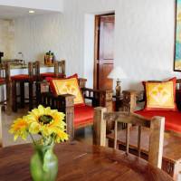 One-Bedroom Suite with Kitchenette 