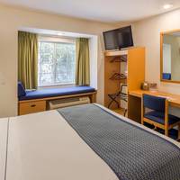 Queen Room - Disability Access/Non-Smoking