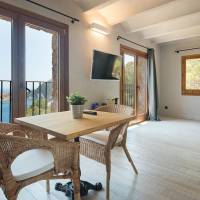Deluxe Suite with Sea View