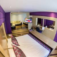Executive King Room with Private Office