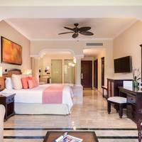 Junior Suite Garden View 2 Adults + 1 Kid up to 12 Years Old