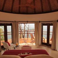 Honeymoon Suite