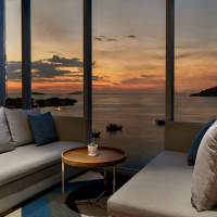 King Room with Sea View - Club Lounge Access
