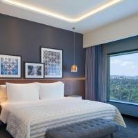 Le Meridien Suite