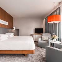 Double Room - Mobility Accessible with Roll In Shower