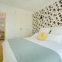 One-Bedroom Apartment with Hot Tub (2 Adults) - Beach Front