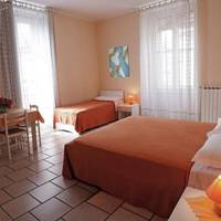 Single Room with Shared Bathroom