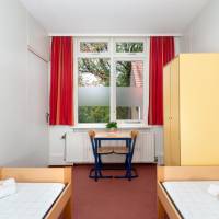 Twin Room with Private Bathroom