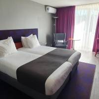 Double Room with 2 Single Beds