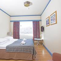 Budget Double Room with small bathroom