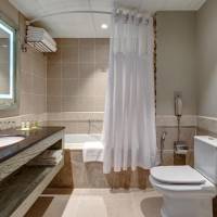 King Superior Junior Suite with Mountain View