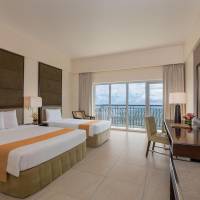 Premier Queen Room