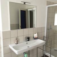 Budget Single Room with Shared Bathroom