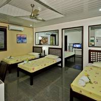 Deluxe Family Room (5 Adults)