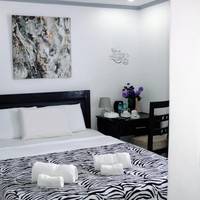 Business Queen Room