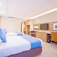 Corner Suite