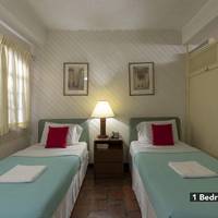 One Bedroom Twin