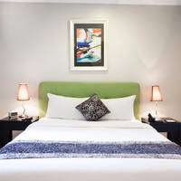 Classic Queen Room