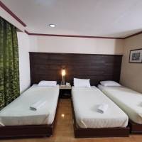 Standard Triple Poolside Room - Leisure Stay