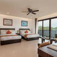 Waterfront Twin Room 