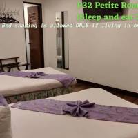 P32 Petite Twin Room