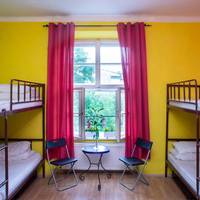 14-Person Room with shared bathroom