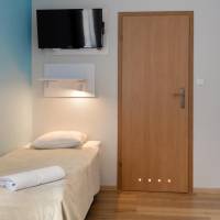 Standard Triple Room with Private Bathroom