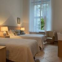 Studio Apartment (2 Adults)