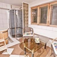Apartment (4 Adults)