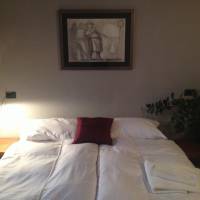 Double or Twin Room with Private External Bathroom