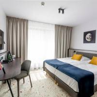 Deluxe Queen Room